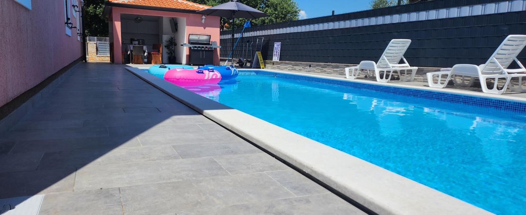 Apartmani Radmila Nova Vas  Zewnętrze zdjęcie