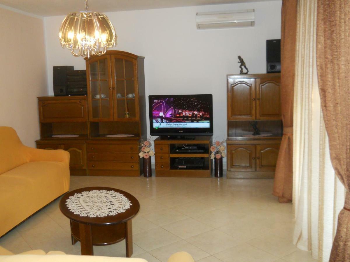 Apartmani Radmila Nova Vas  Zewnętrze zdjęcie